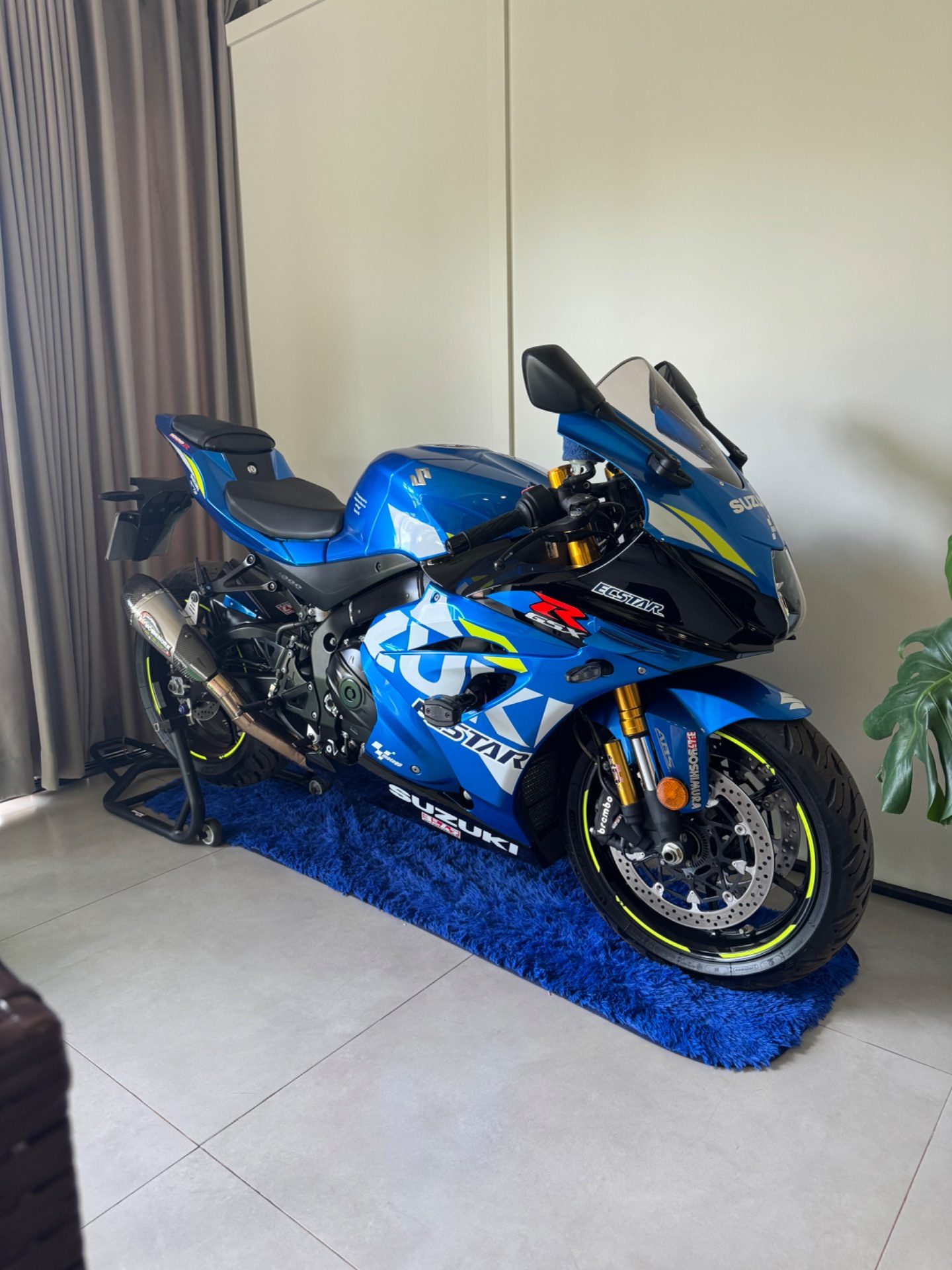 Suzuki GSXR-1000R / SRAD