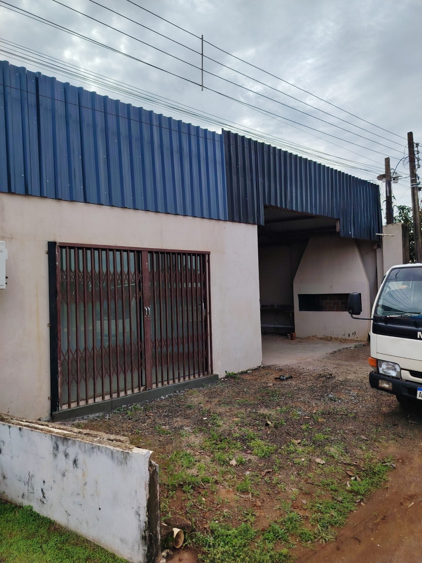 Aluga-se galpão 0993277202 informações